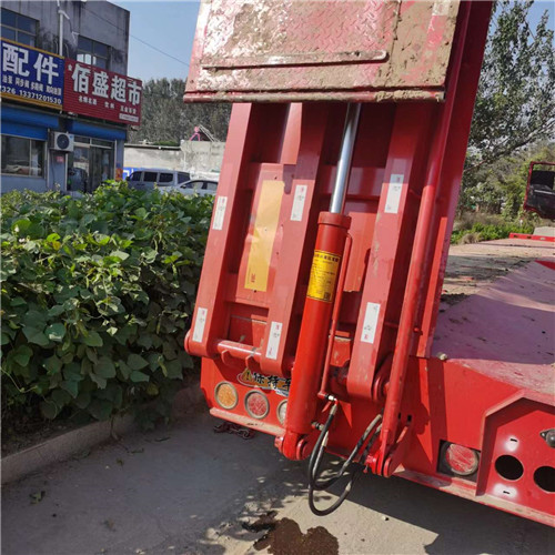 液壓爬梯